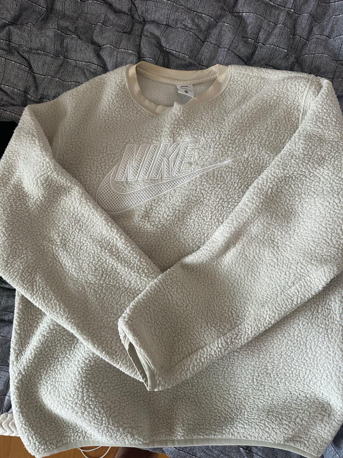 나이키 쉐르파 맨투맨 상품이미지1