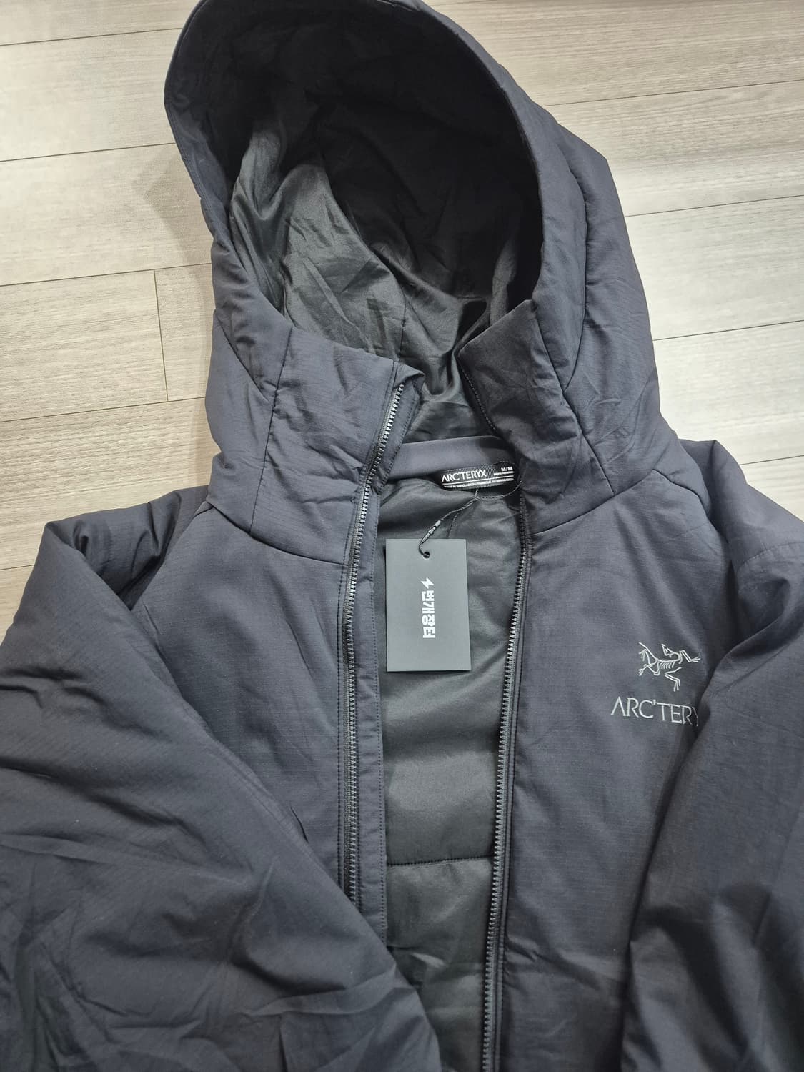 [M] 아크테릭스 아톰 AR 후디 블랙 상품이미지1