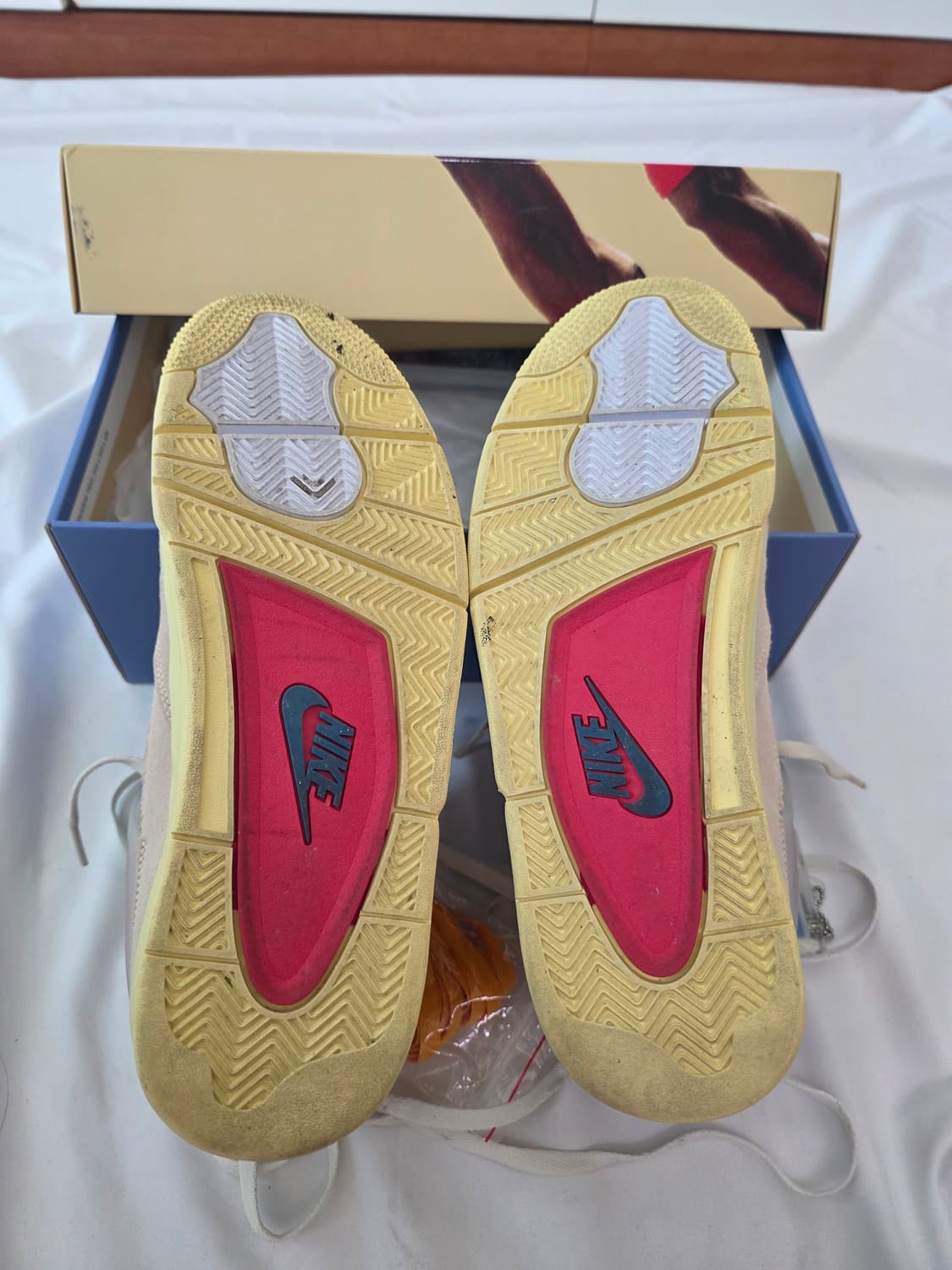 조던 4 x 유니온 레트로 구아바 아이스 상품이미지6