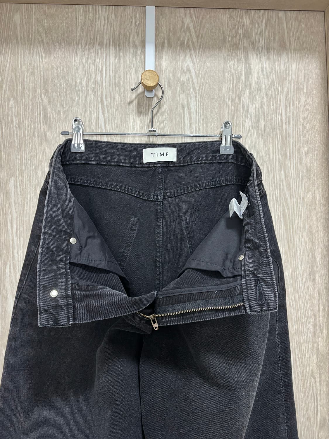 25SS)타임옴므 워시드 와이드 데님팬츠30"/블랙 상품이미지5