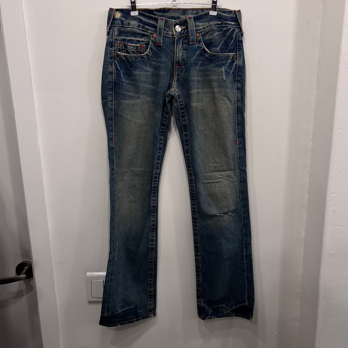 트루릴리젼 샌드워싱 페이퍼택 부츠컷 데님팬츠 상품이미지2