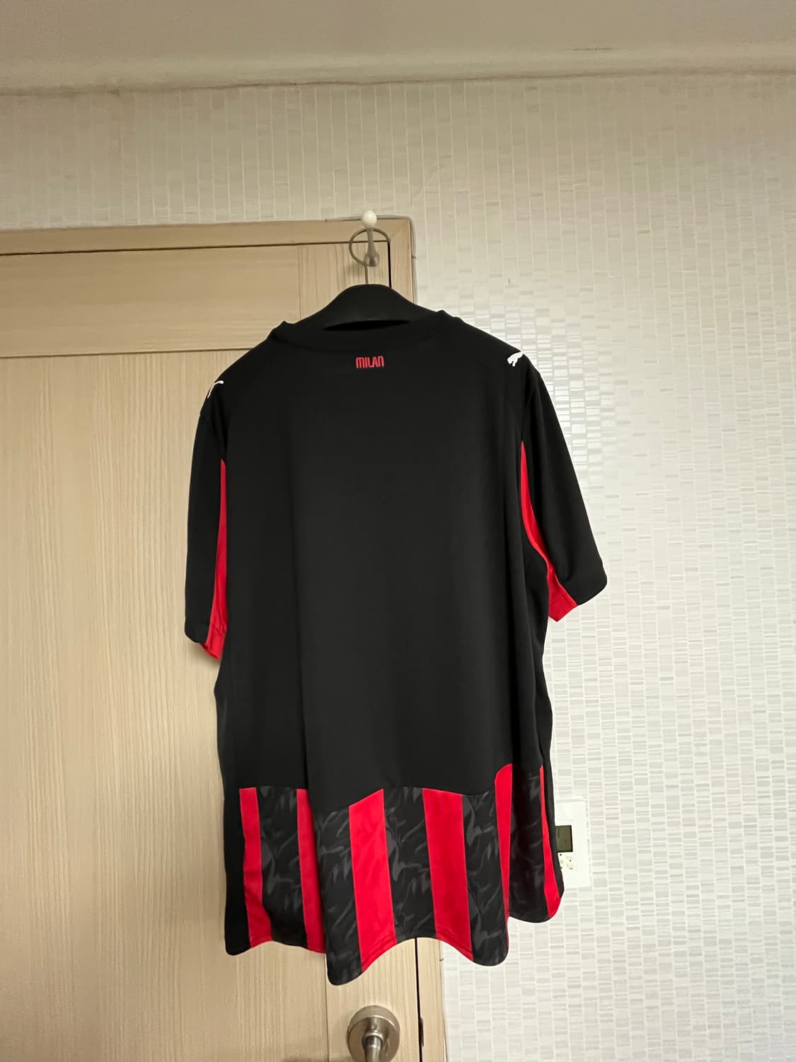 [xl] ac밀란 25-26 홈 유니폼 상품이미지2