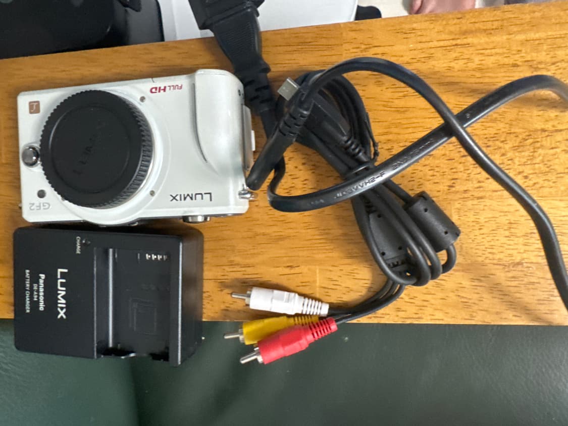 파나소닉 루믹스 DMC-GF2C 화이트 14mm 렌즈 미포함 상품이미지2