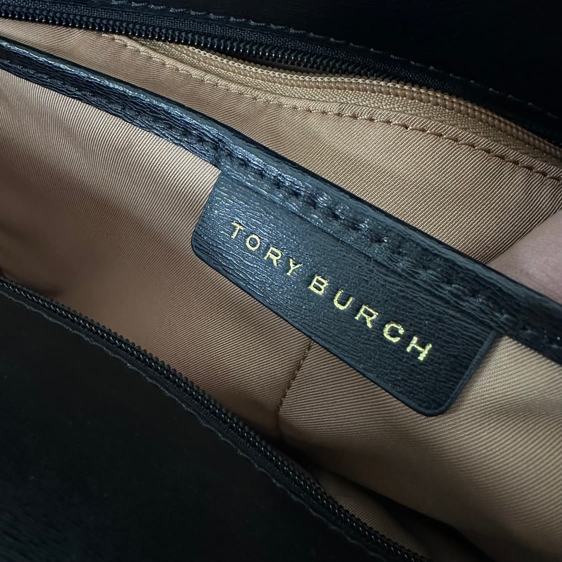 Tory Burch 토리버치 블랙 가죽 토트백 숄더백 상품이미지9