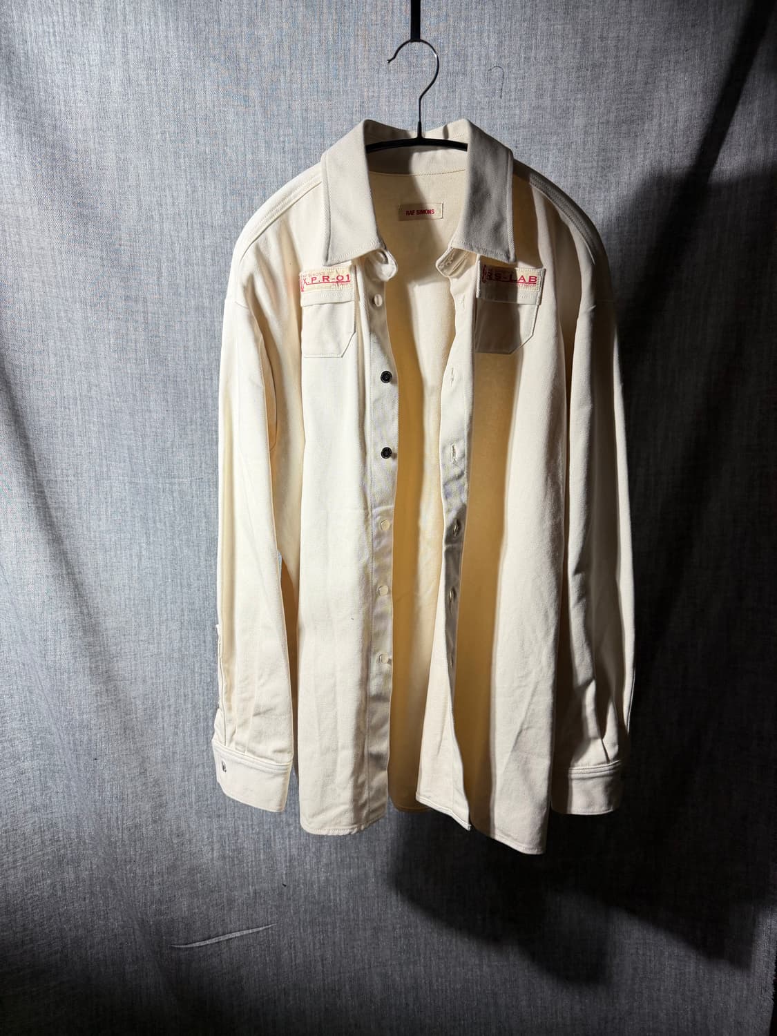 SS20 라프시몬스 슬림핏 데님셔츠 상품이미지2