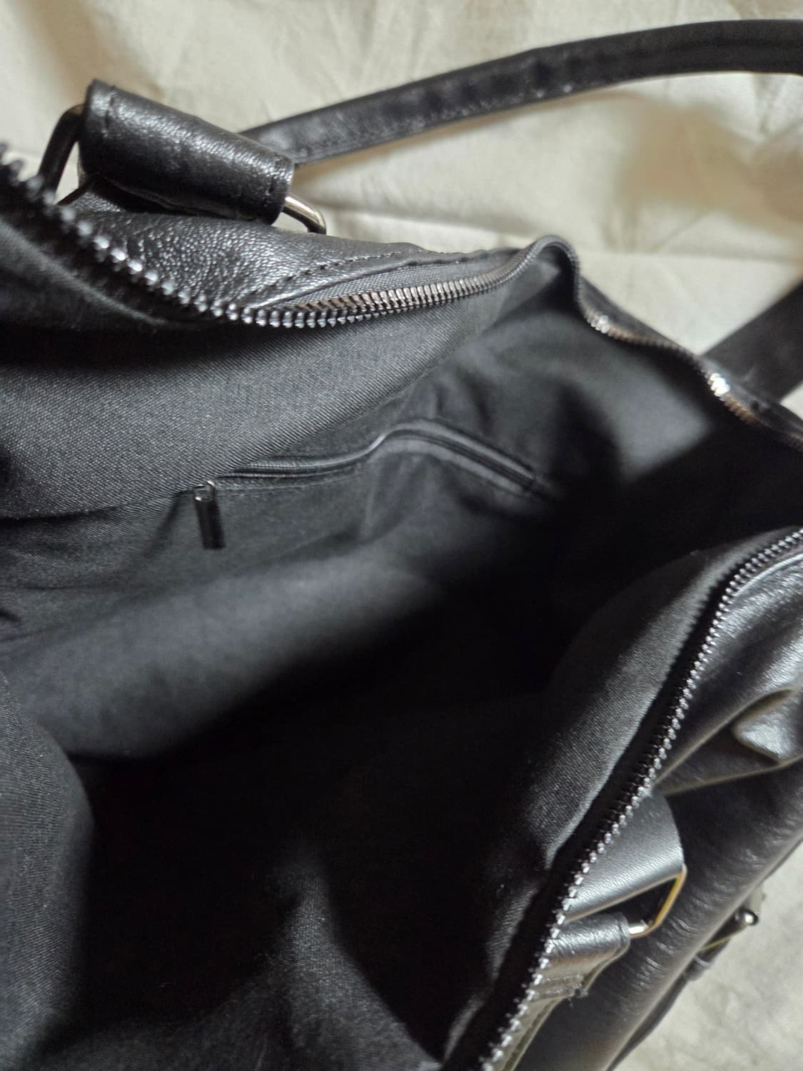 블랙 레더 크로스백 상품이미지4