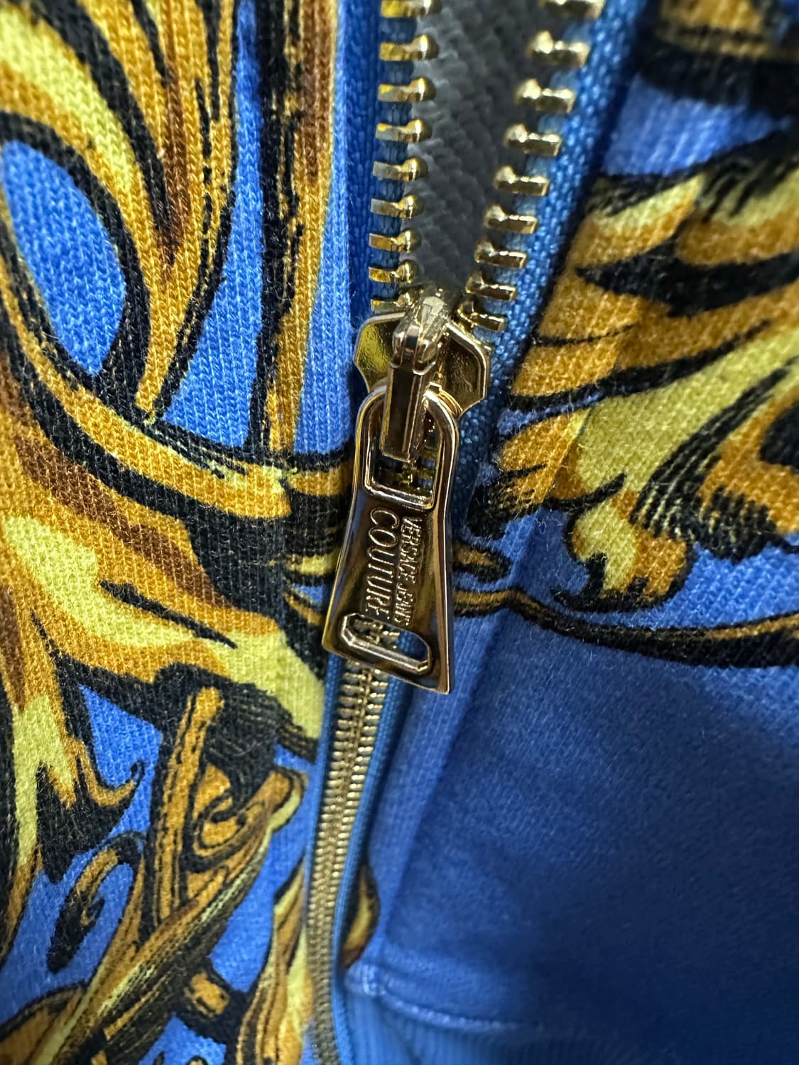 급처) 베르사체 진스 블루 바로크 후드집업 100 정품 상품이미지3