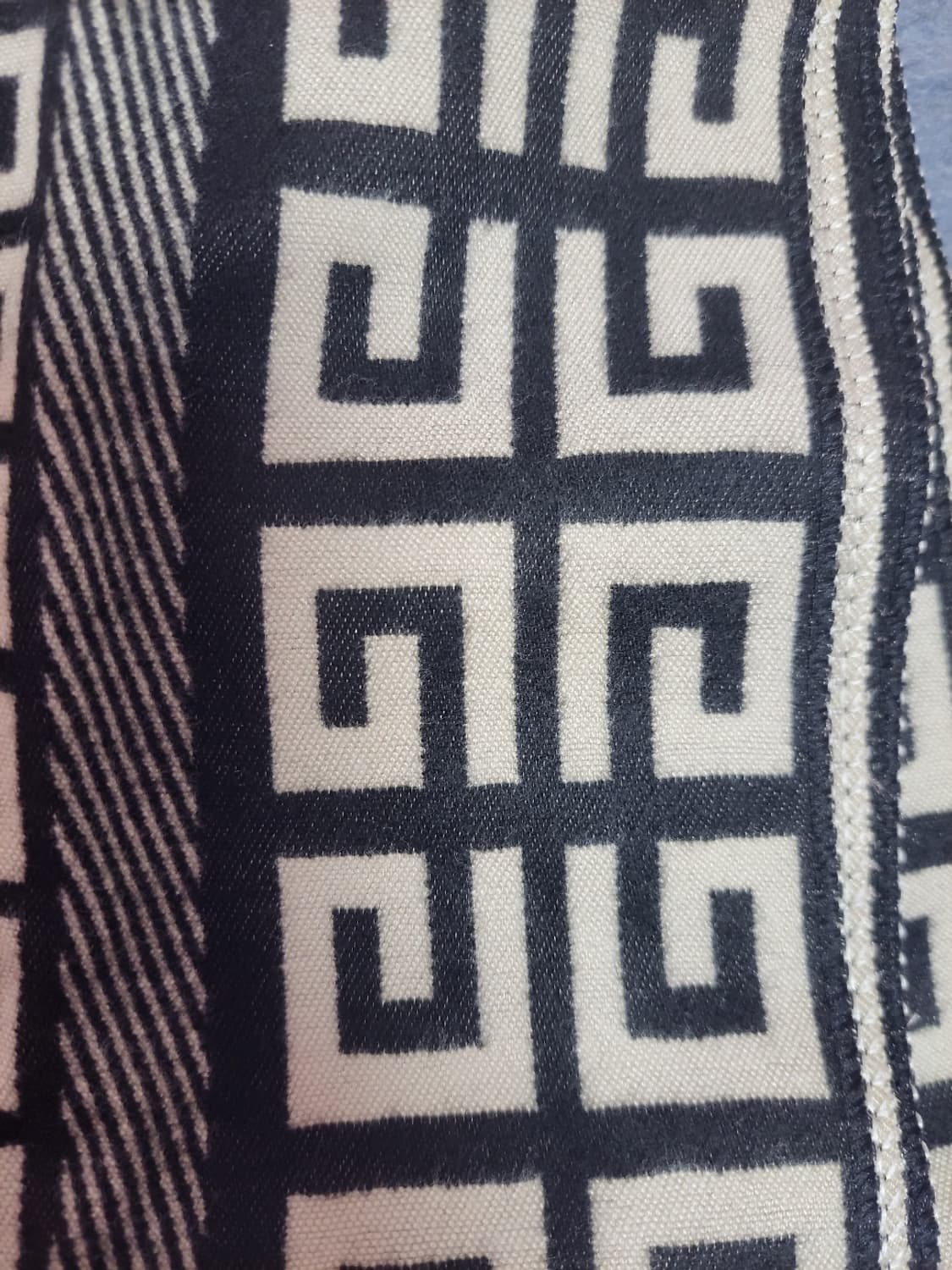 급처미사용새상품!지방시패턴 남녀공용 숄 머플러 목도리 상품이미지3