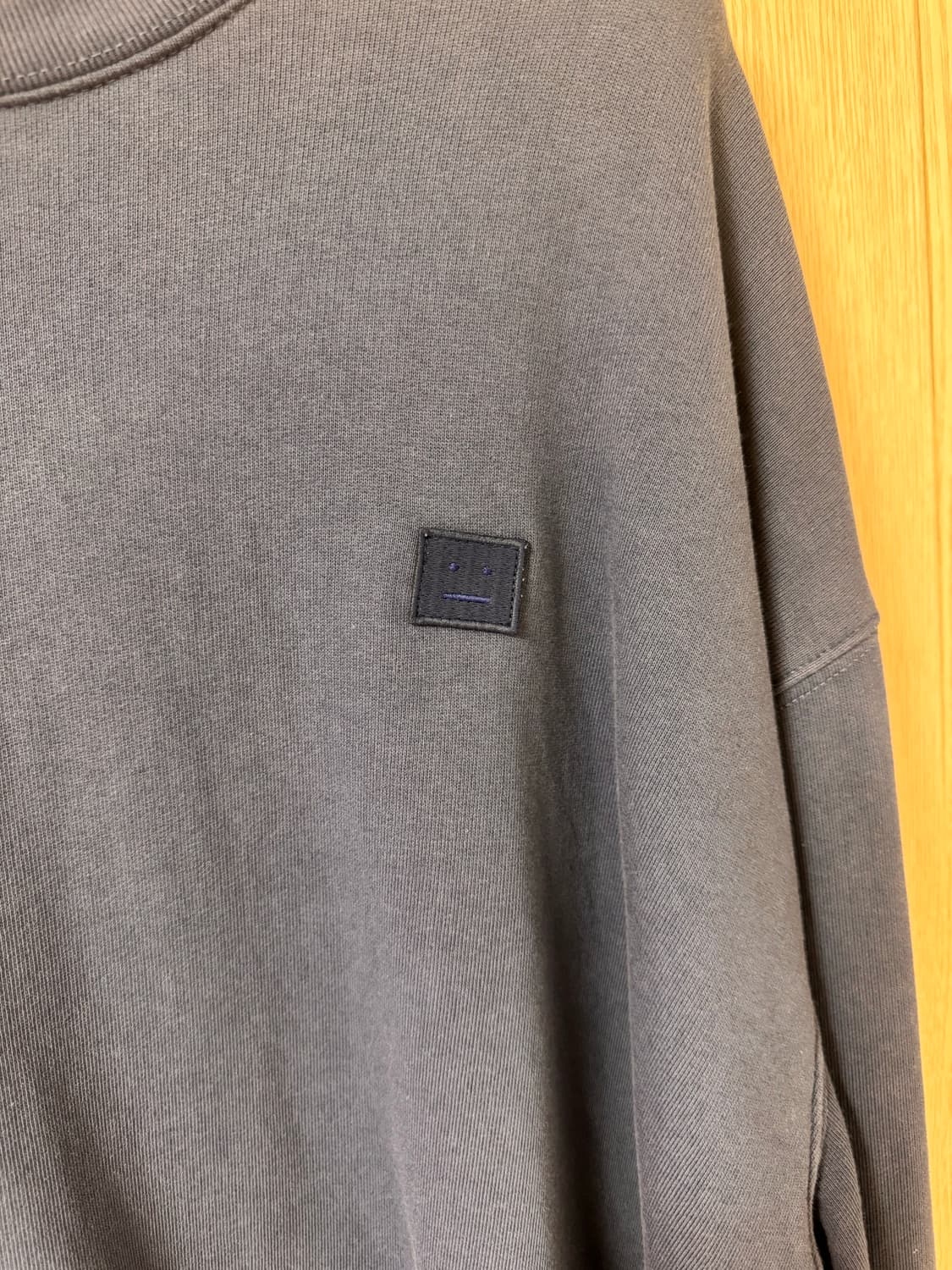 아크네스튜디오 맨투맨 상품이미지3