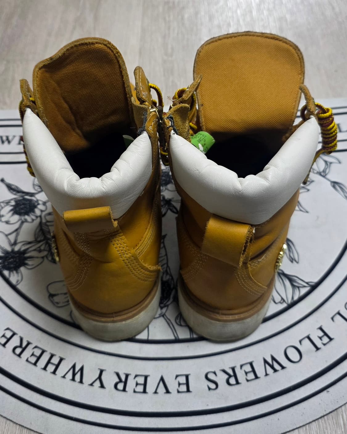 [265]팀버랜드 6인치 워터프루프 스투시 콜라보 부츠 상품이미지3