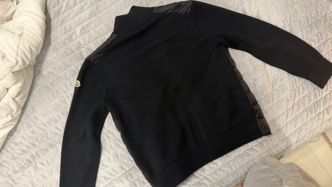 25fw 몽클레어 니트패딩 xl 팝니다 상품이미지2