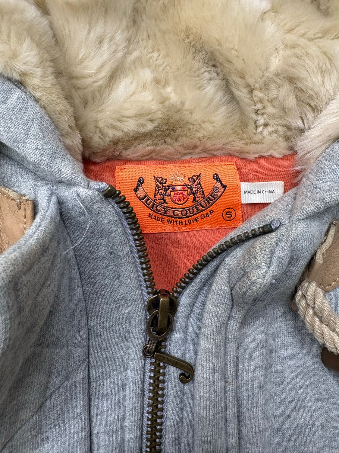 쥬시꾸뛰르 딱붙 더플후드집업 상품이미지2