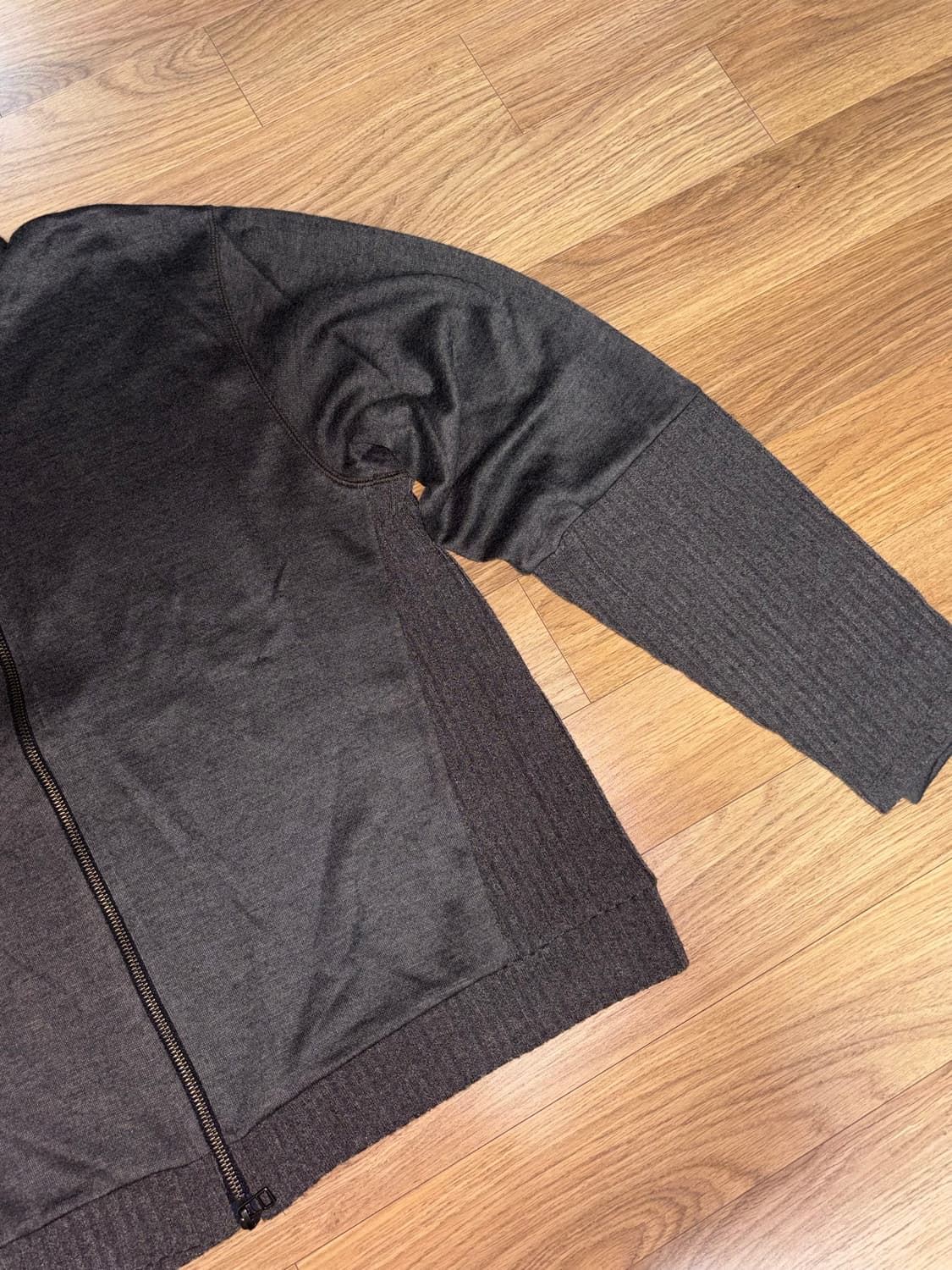 해칭룸 더블 슬리브 트랙 가디건 다크 카키 (5-XL) 상품이미지4