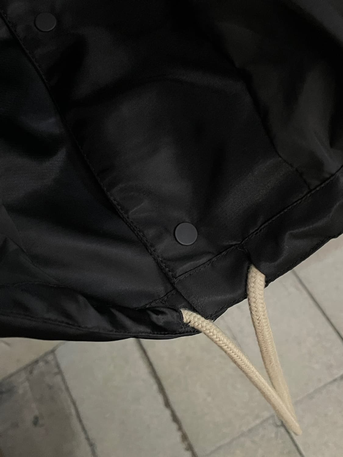 피어오브갓 에센셜 나일론 코치 자켓 상품이미지7