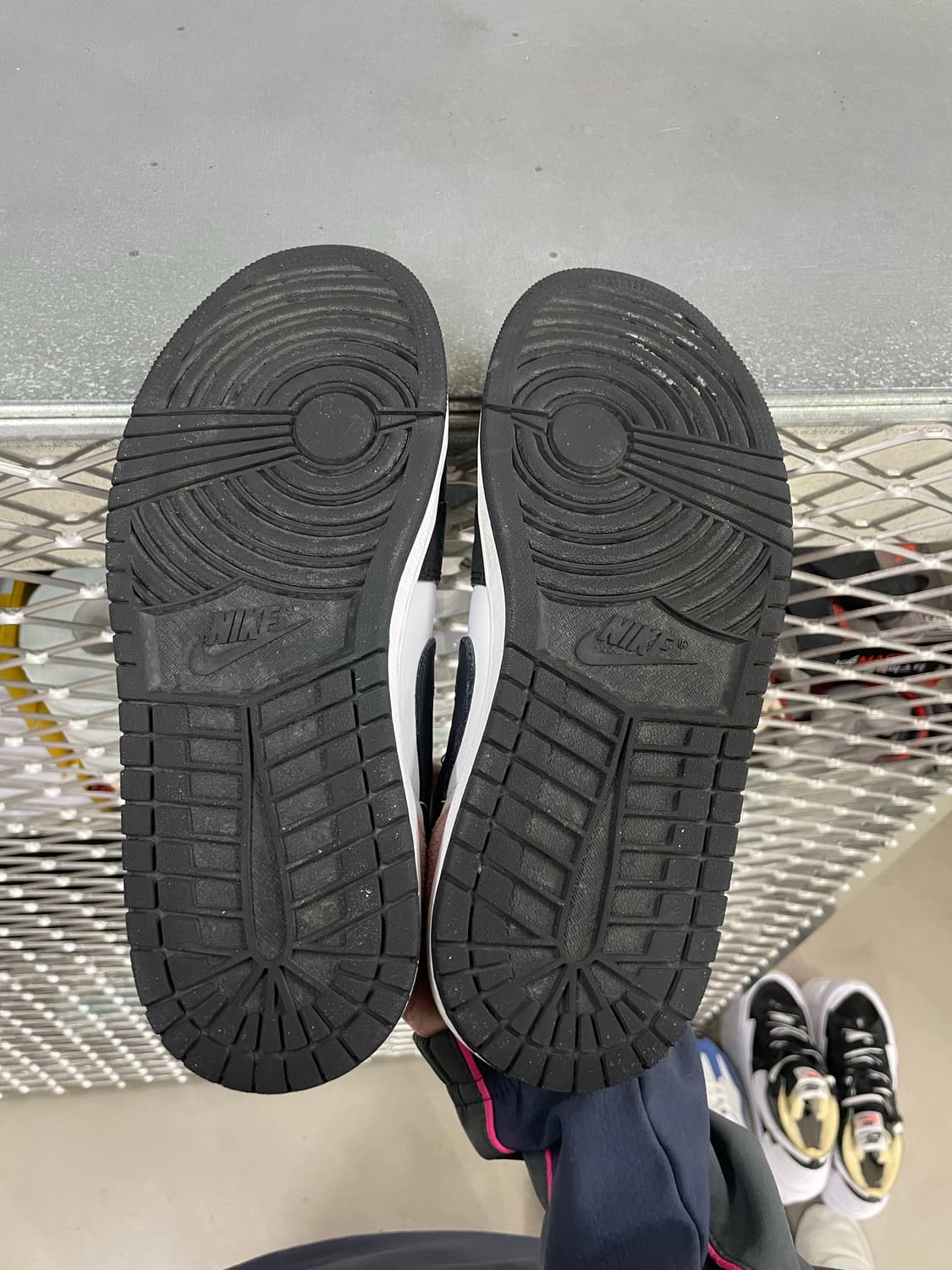 나이키 조던 1 레트로 로우 코랄 255 상품이미지6