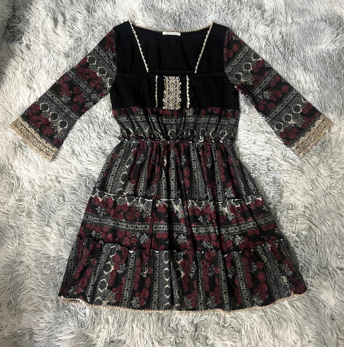 엑시즈팜 엔틱 고스 고딕 레이스 자수 리본 로즈 블랙 원피스  상품이미지7