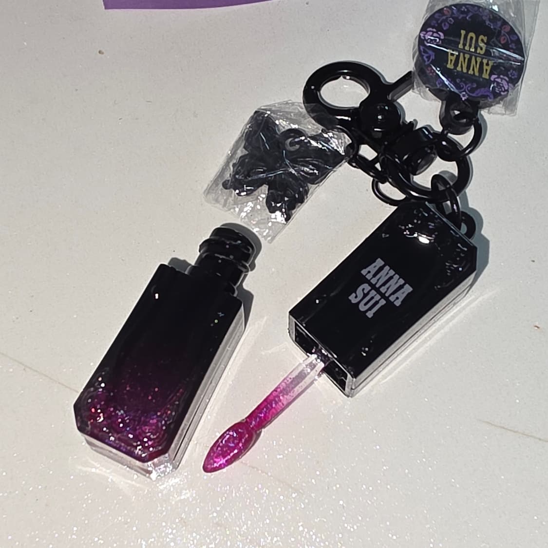 안나수이) 일본 코스메 가챠 립글로즈 키링 미개봉 상품이미지2