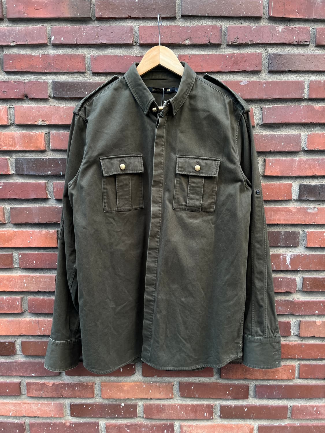 발망 x h&m 밀리터리 셔츠 상품이미지1