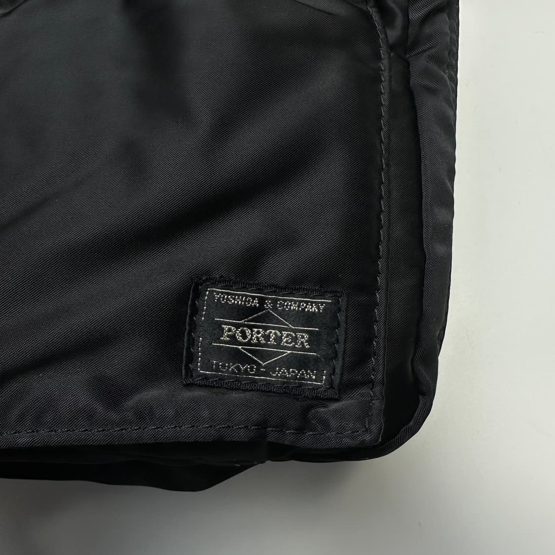 PORTER TANKER SHOULDER BAG (L) 포터 탱커 숄더백 상품이미지2