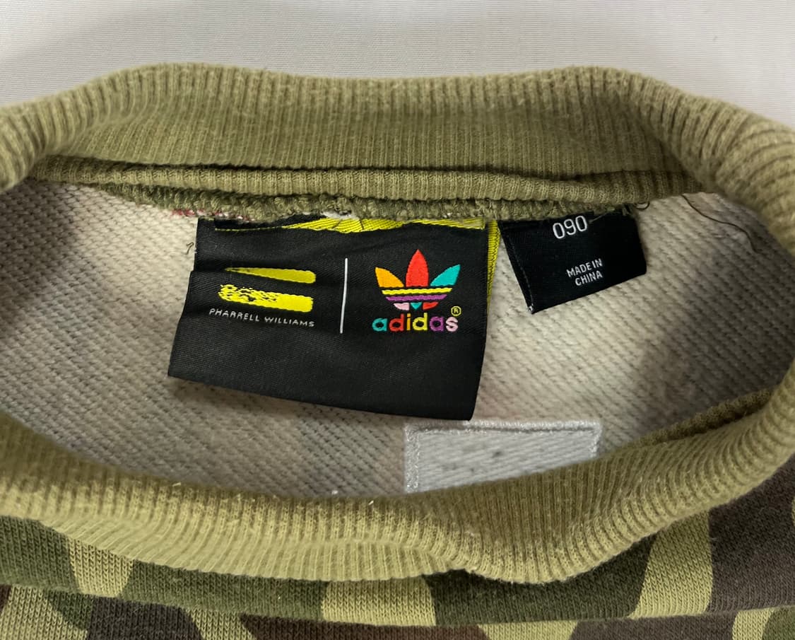 아디다스 카모 패턴 맨투맨 상품이미지5