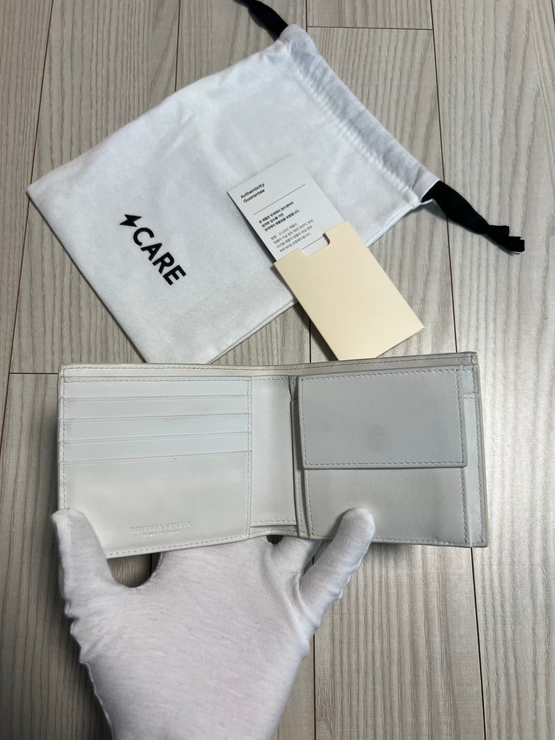 보테가베네타 인트레치아토 반지갑 상품이미지3