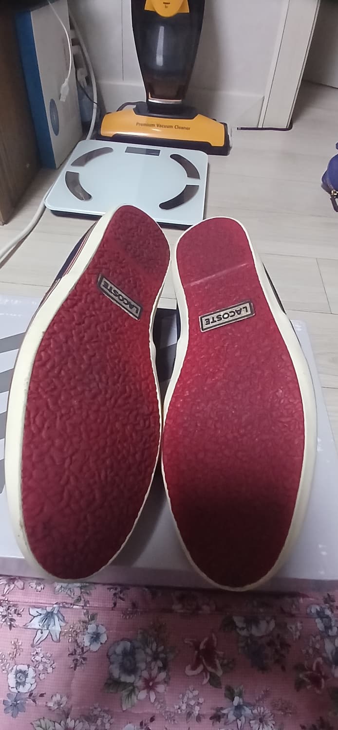 라코스테 네이비 슬립온
슈즈(255mm) 상품이미지6