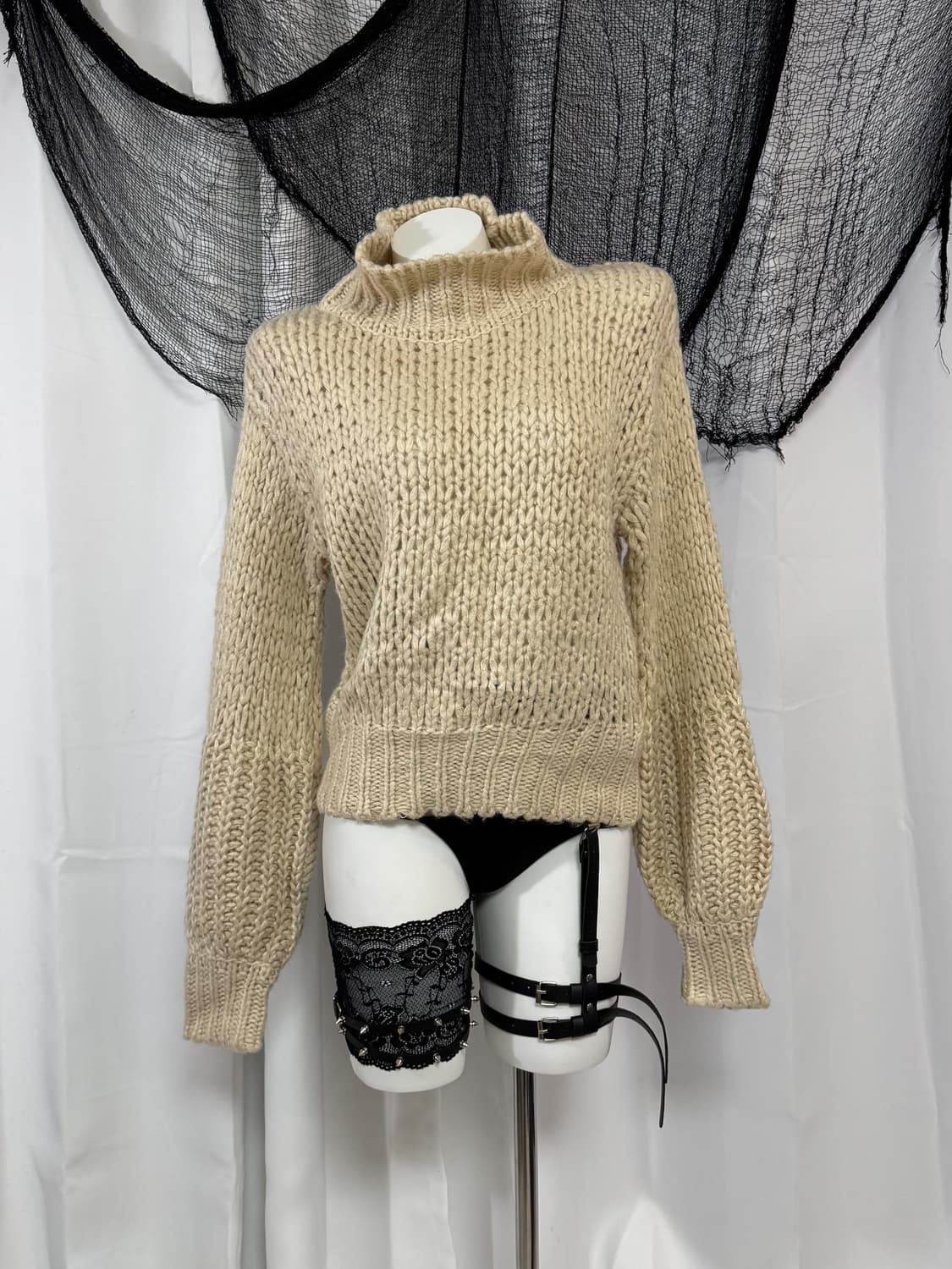 beige knit 상품이미지1