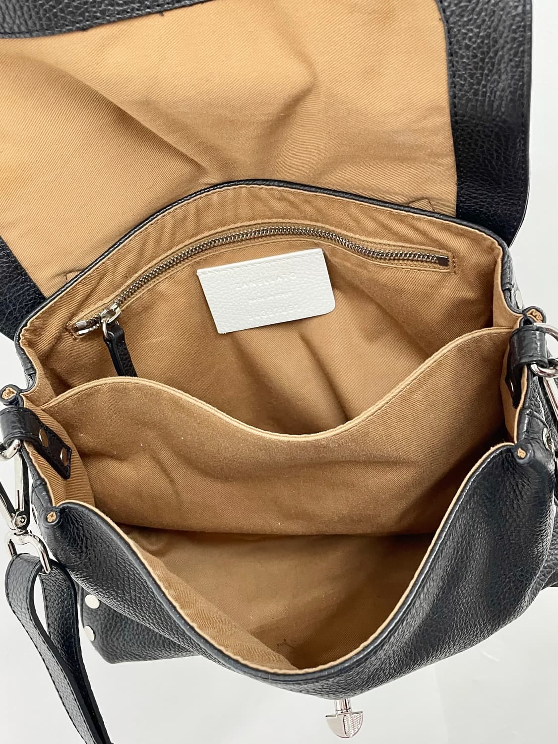 자넬라토 포스티나 스터드 버클 사첼백 상품이미지8