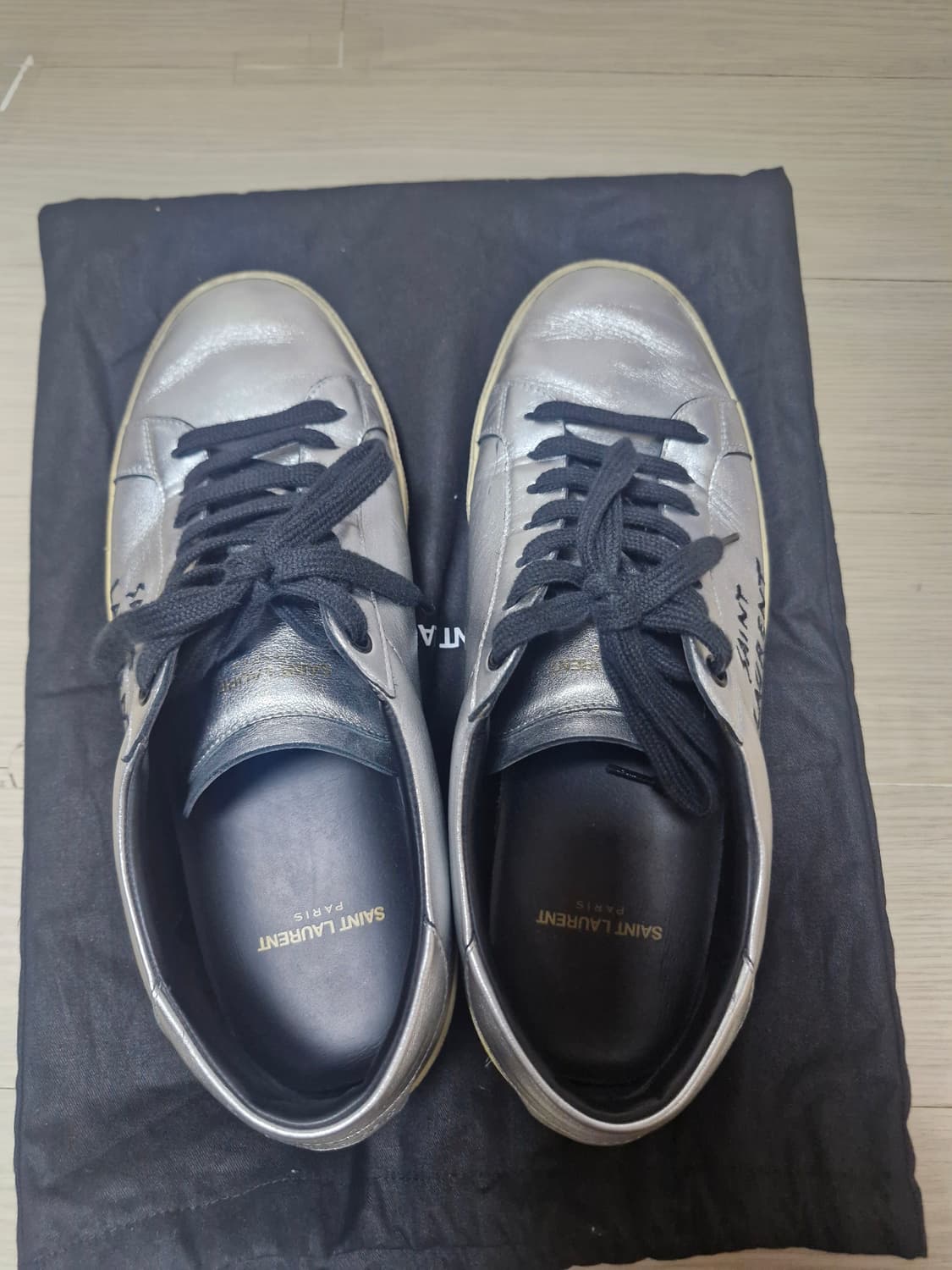 (42.5) 생로랑 코트 클래식 스니커즈 실버 정품 상품이미지4