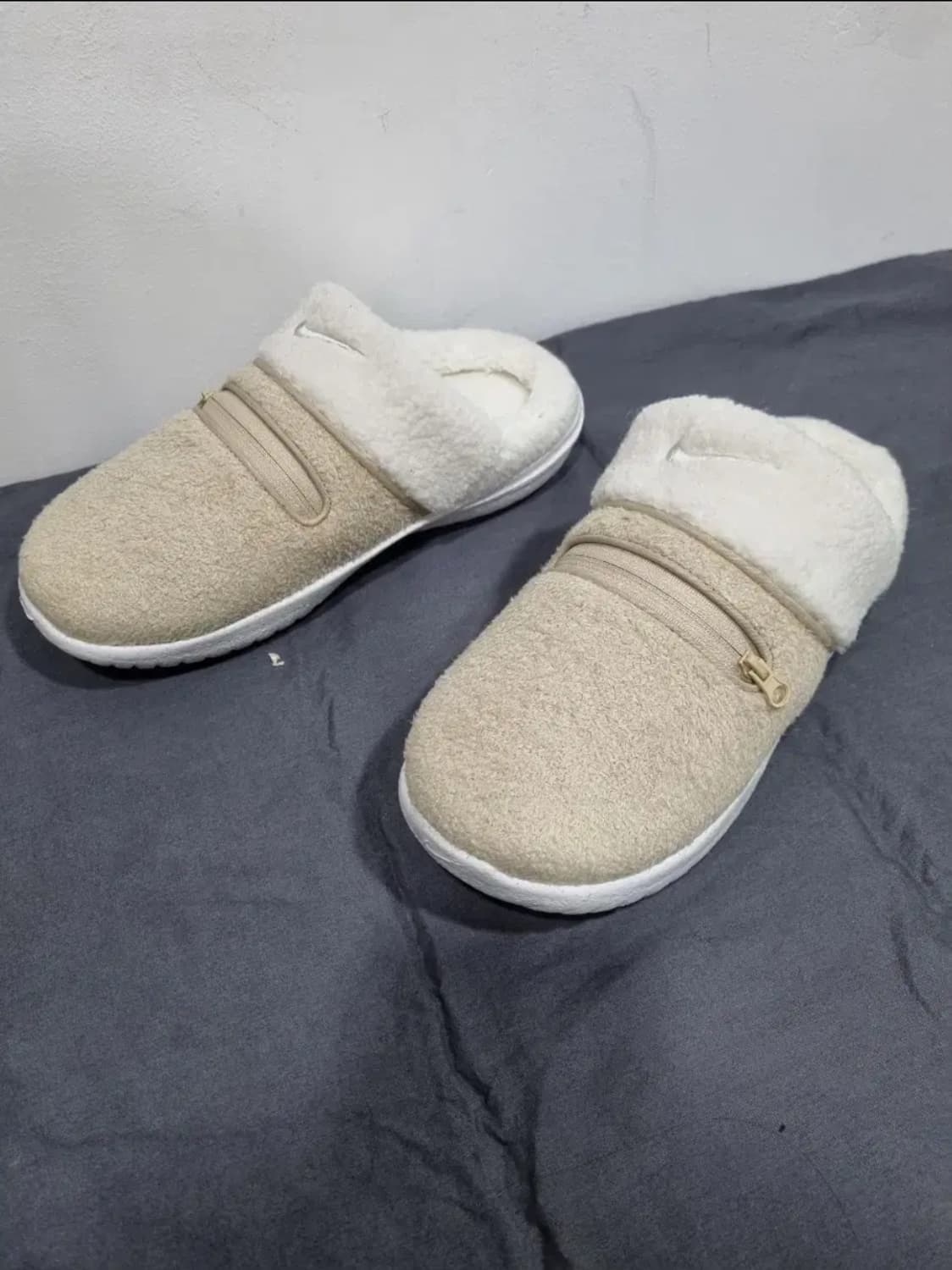 240 나이키 방한 슬리퍼 상품이미지2