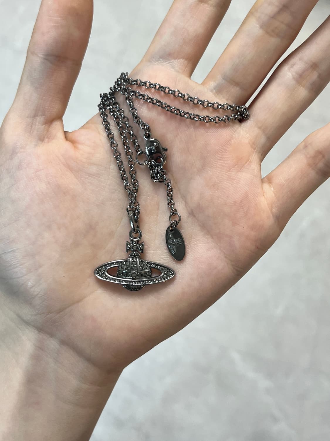 비비안웨스트 목걸이 (미니 바스 릴리프 펜던트) 상품이미지8