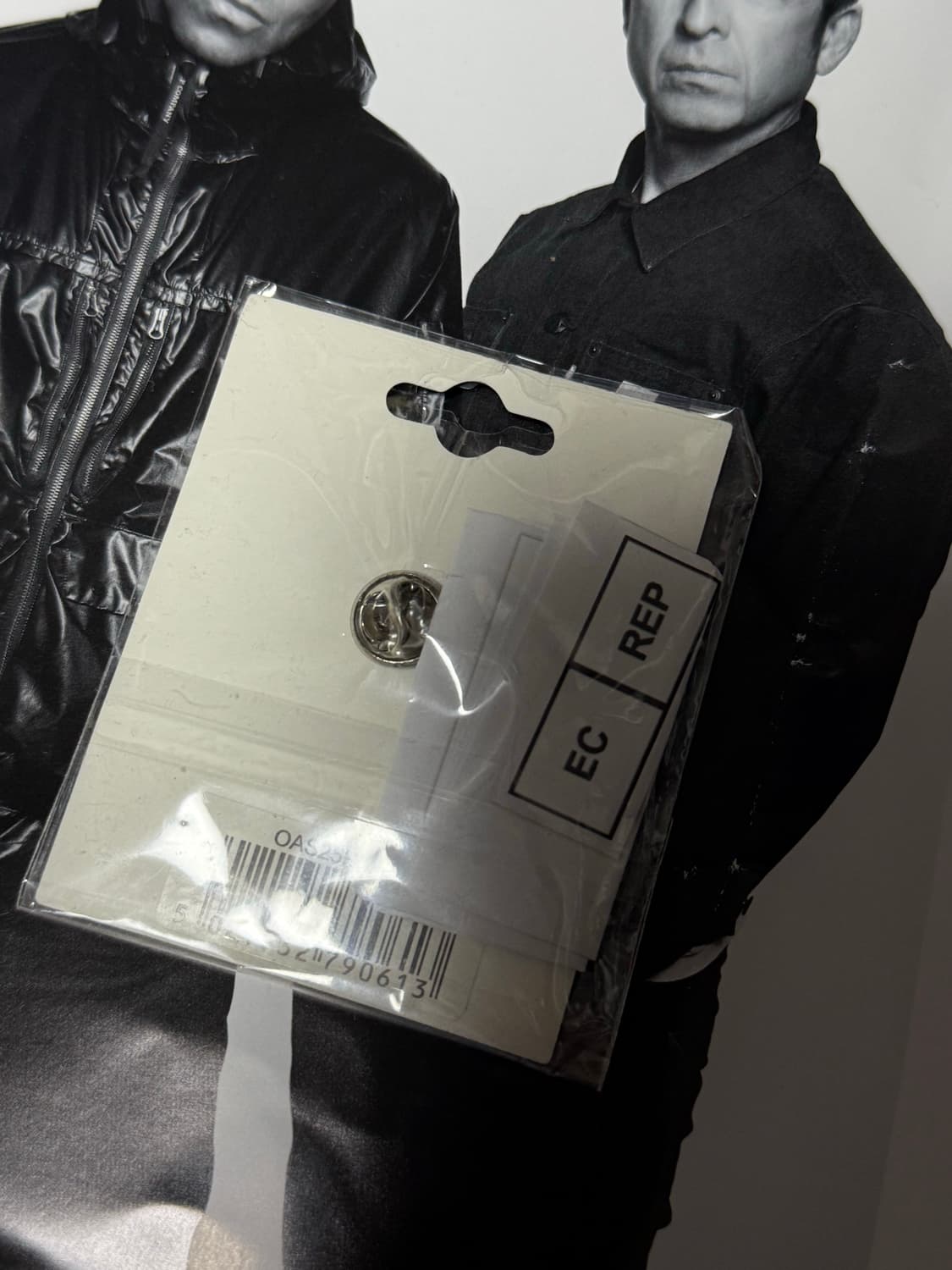 공식 오아시스 라이브 25 핀뱃지 상품이미지3