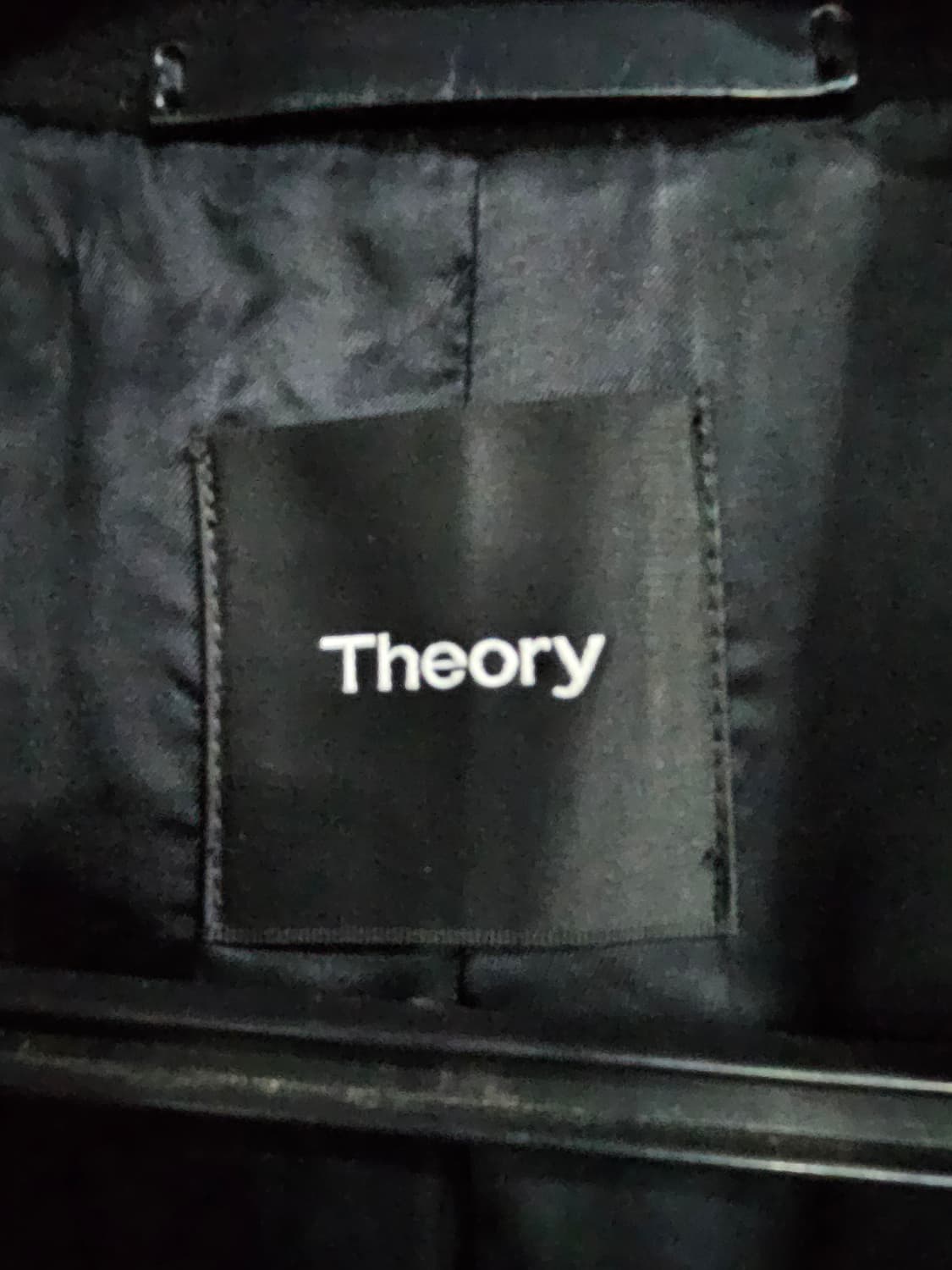 띠어리 블랙컬러 남성 95 롱코트 상품이미지3