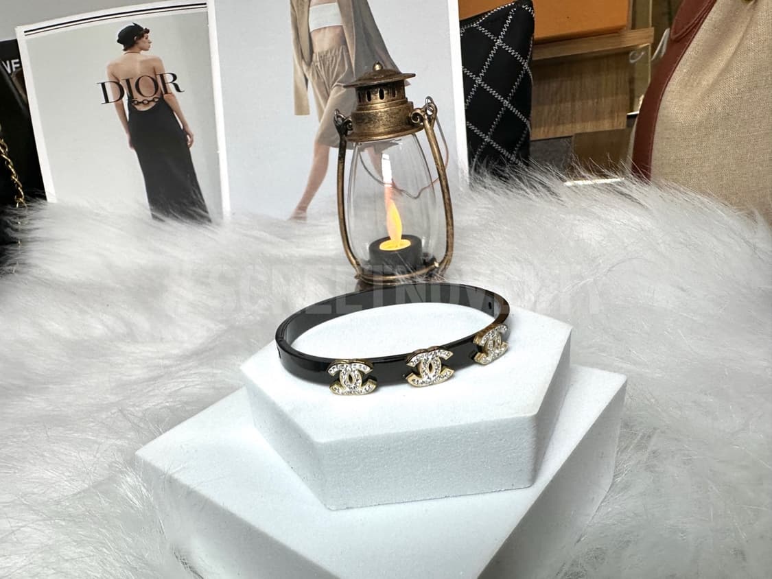 샤넬 골드 CC 포인트 크리스탈 팔찌 상품이미지10