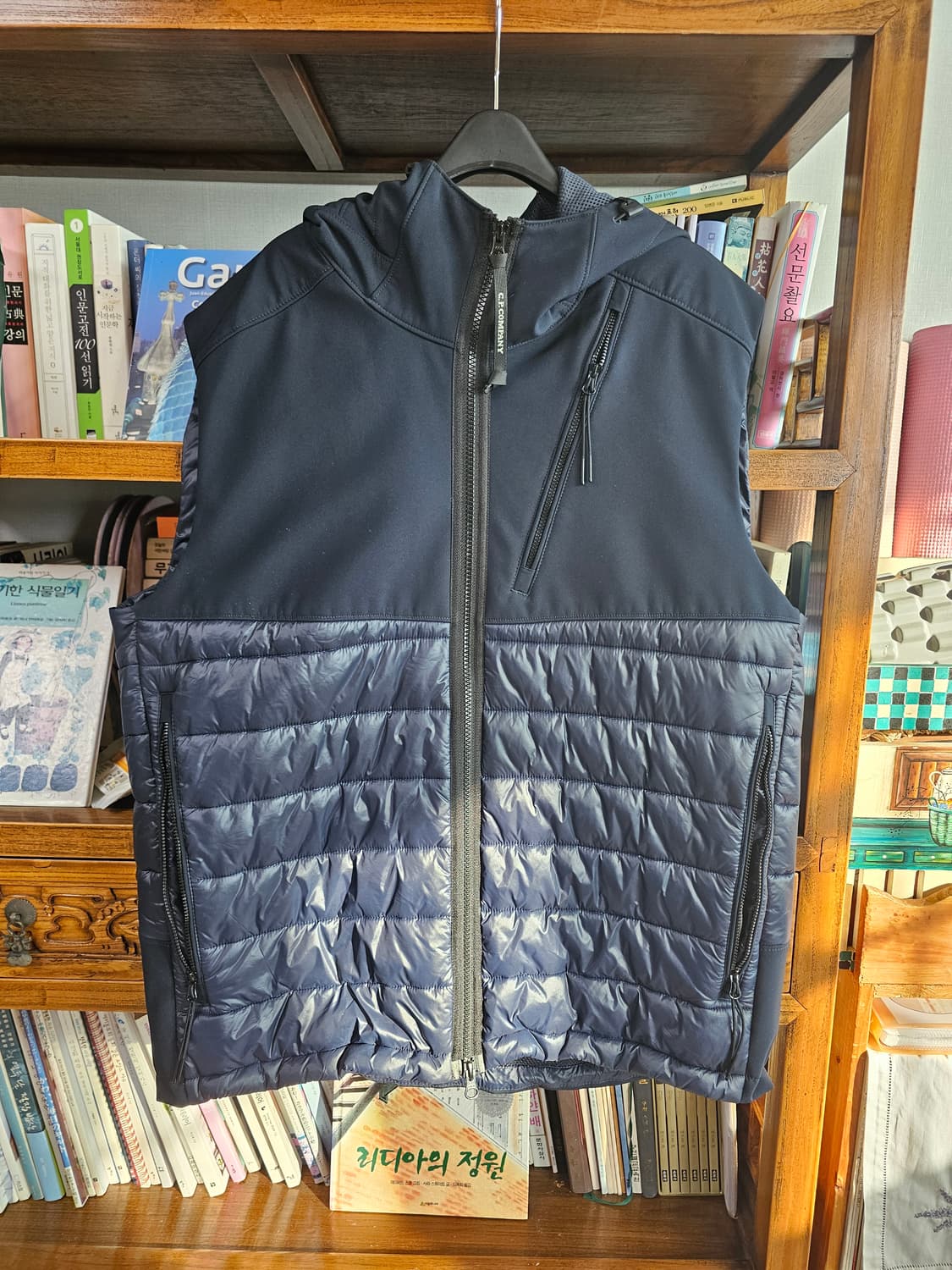 54사이즈（105-110)씨피 cp컴퍼니 나일론 조끼패딩 팔아요 정품  상품이미지2