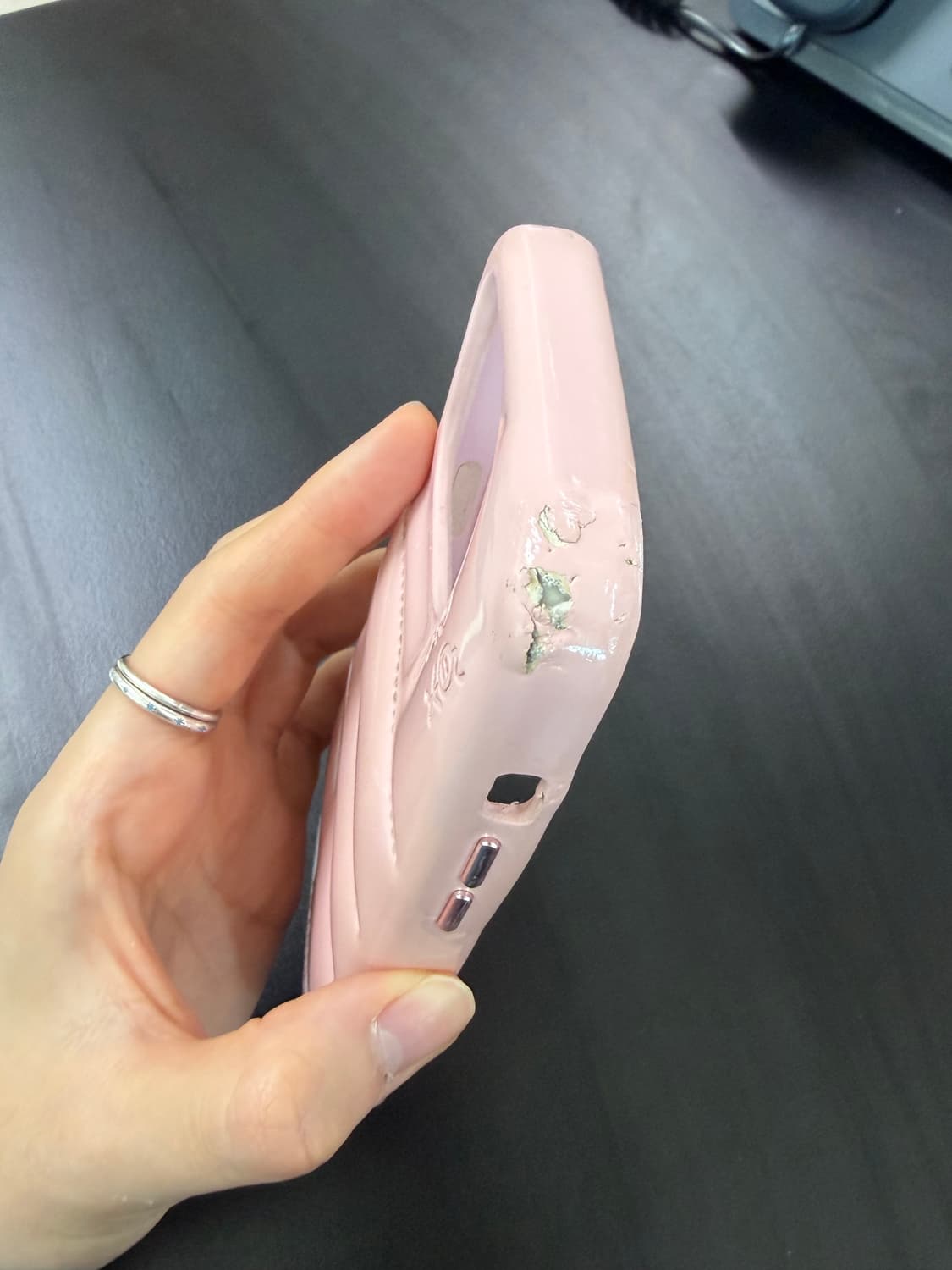 어반소피스티케이션 아이폰 15 pro 푸퍼케이스 핑크 상품이미지4