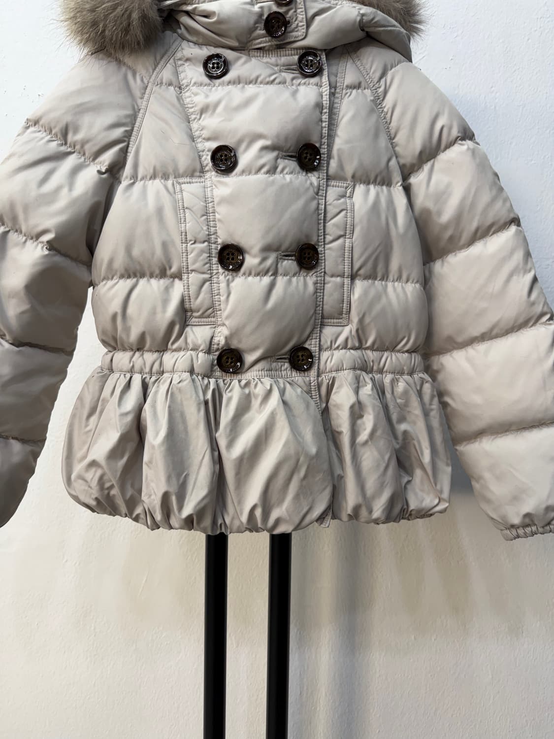 정품) 버버리 키즈 패딩 8y 상품이미지4