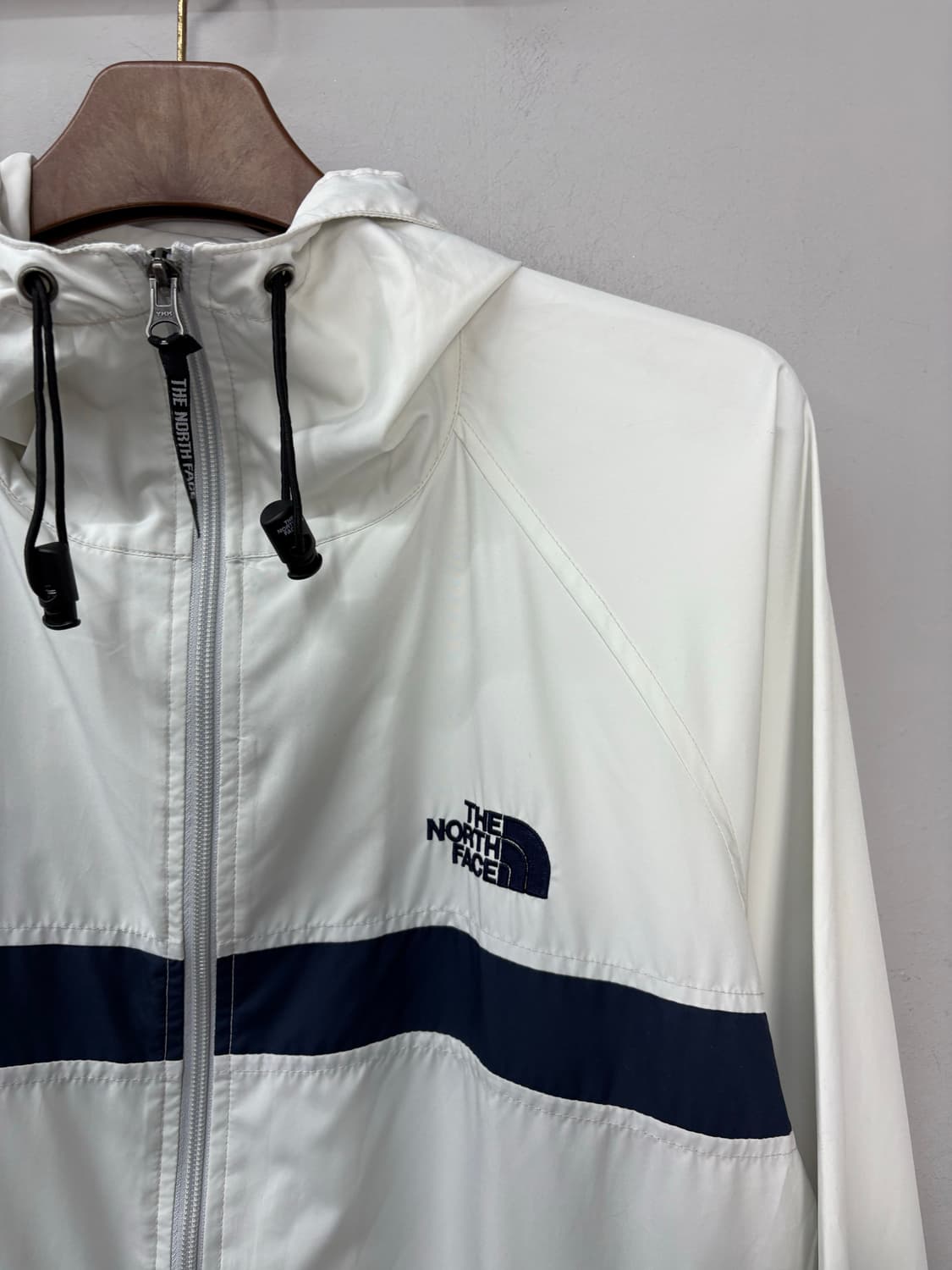 노스페이스 og 배색 디테일 바람막이재킷 A2437 상품이미지5