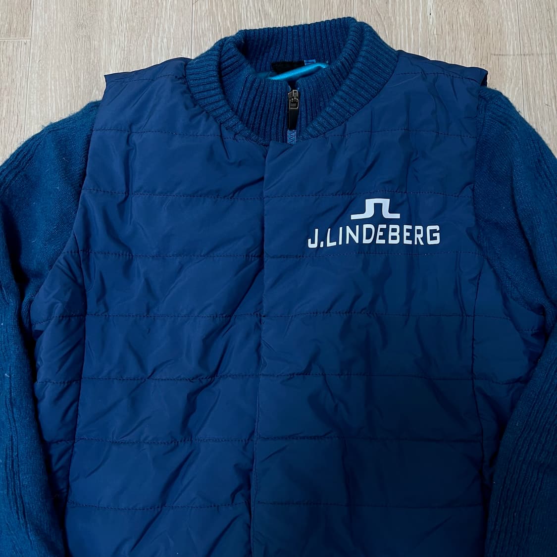 제이린드버그 여성 골프웨어 스윙 니트 경량패딩 점퍼 XS/85  상품이미지2