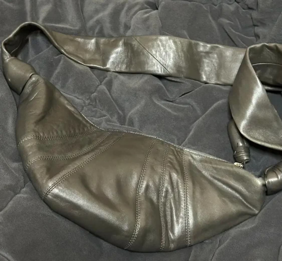 르메르 범백 스몰 앤트러사이트 판매합니다. 상품이미지1