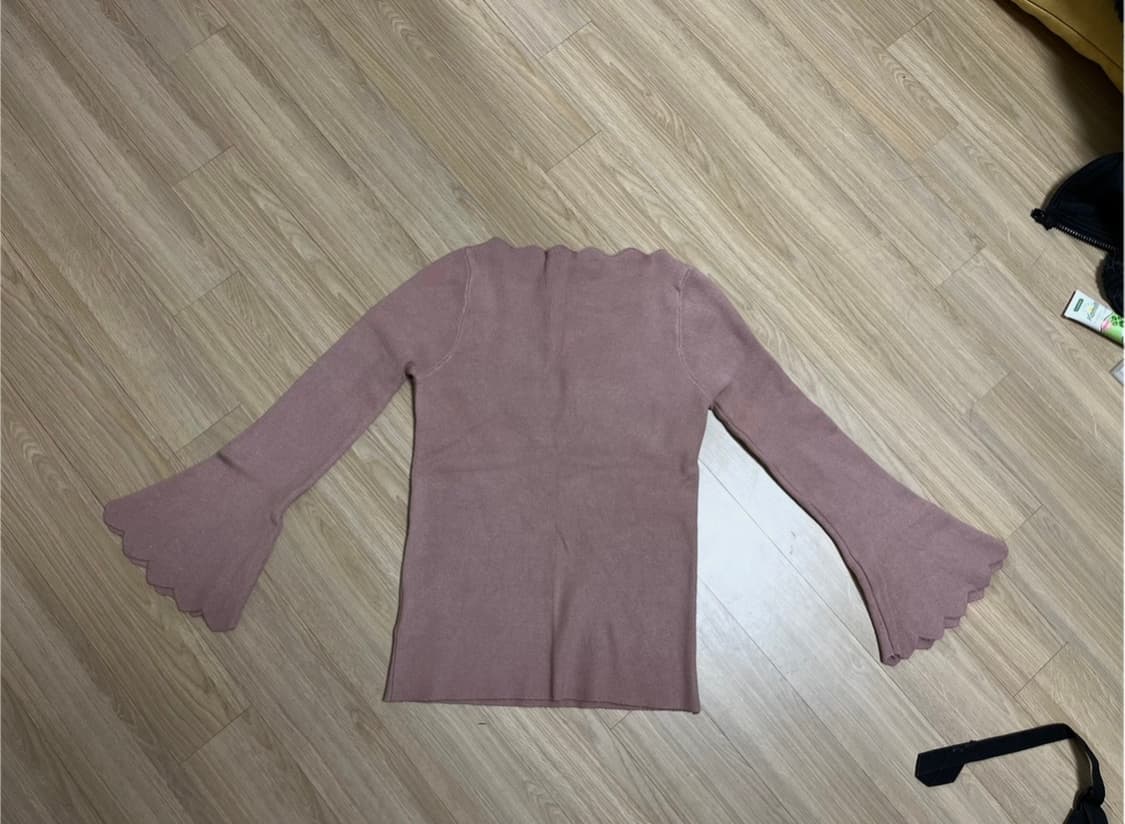 로엠 물결 여리 니트 상품이미지2