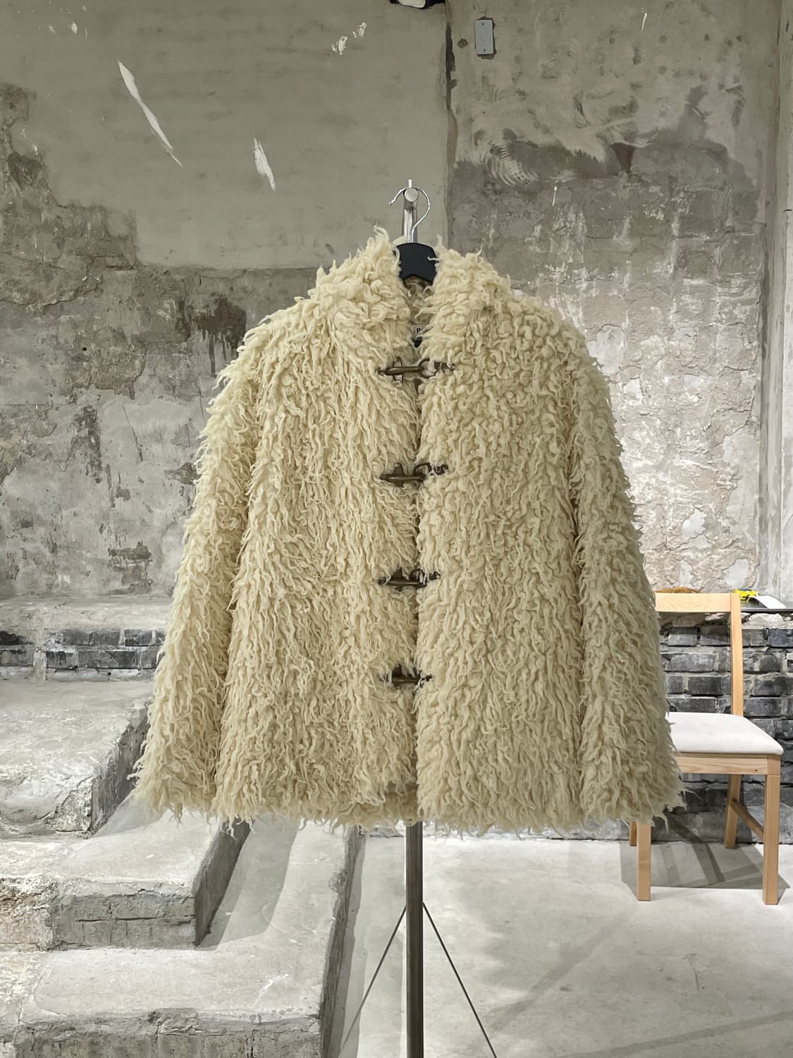 더 오픈 프로덕트 아이보리 시어링 더플 자켓 상품이미지1