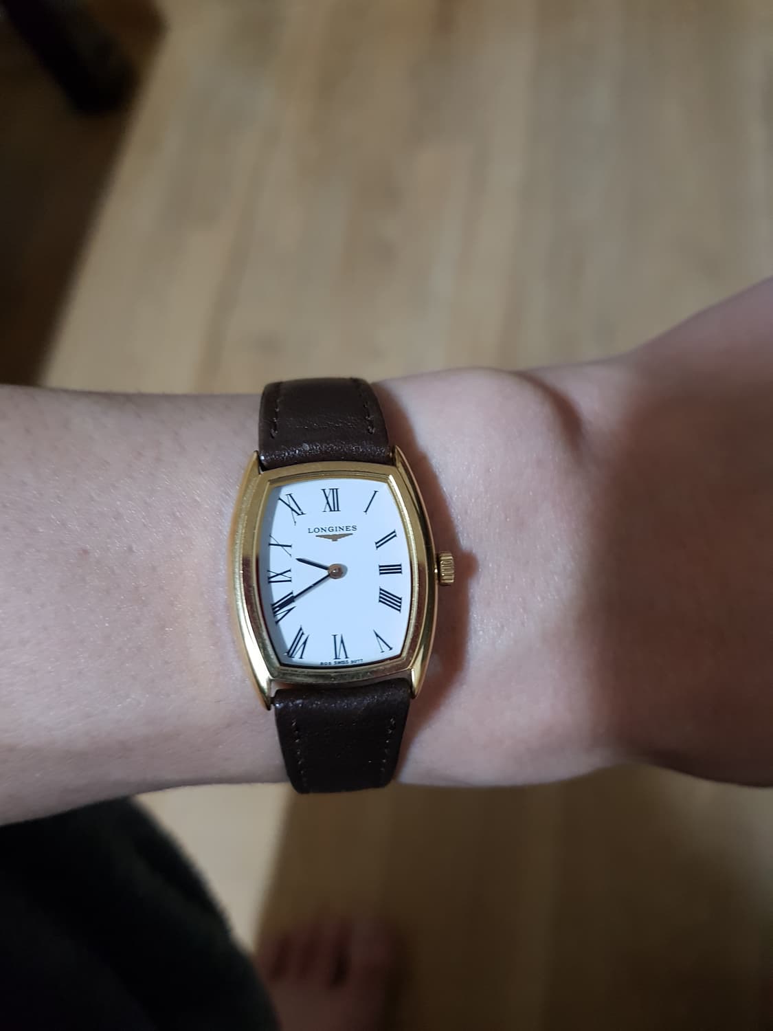 론진 탱크 클래식 디자인 여성 수동시계 팝니다 상품이미지1