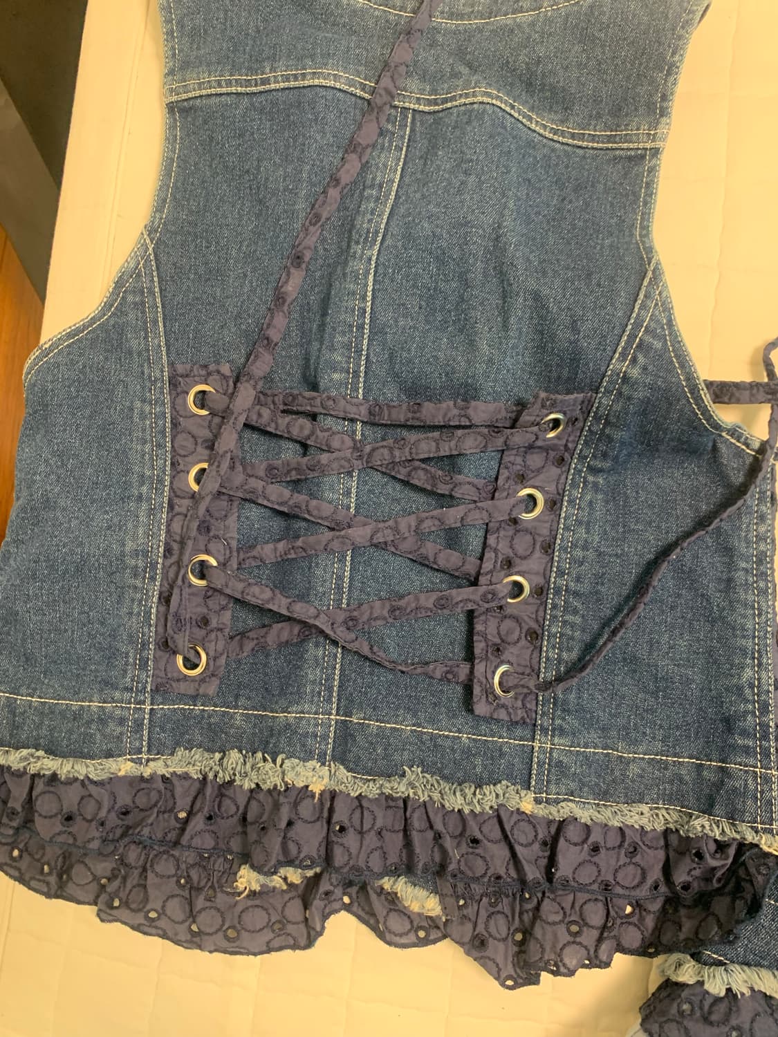 빈티지 펀칭 프릴 셋업 (베스트+ 스커트) 상품이미지4