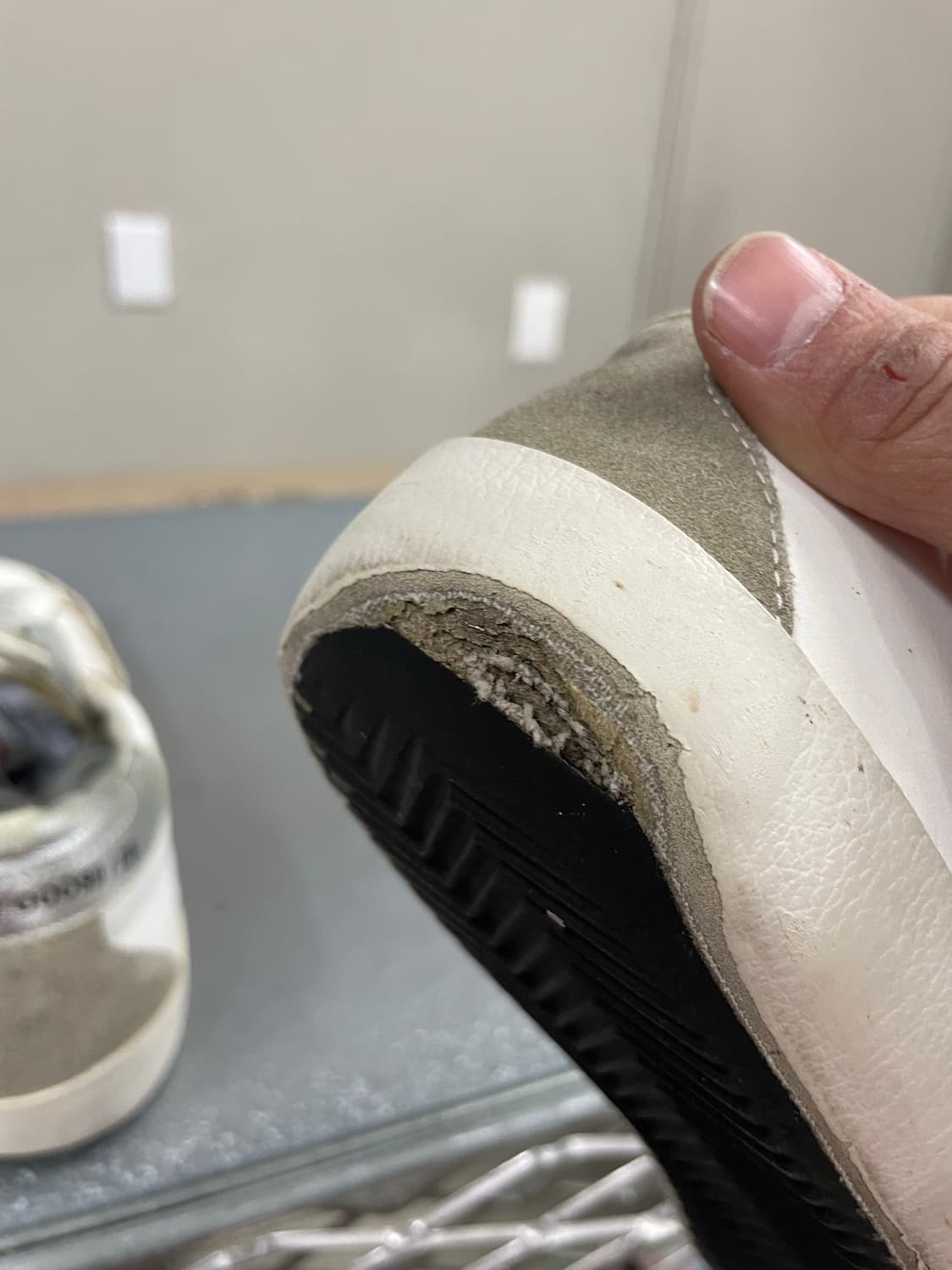 골든구스 슈퍼스타 실버탭 스니커즈 화이트 39 상품이미지10