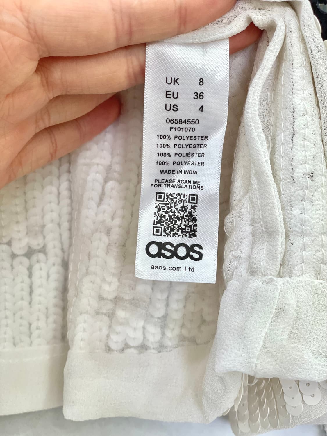 ASOS아소스 x 산리오 헬로키티 풀 시퀸 탑 상품이미지9