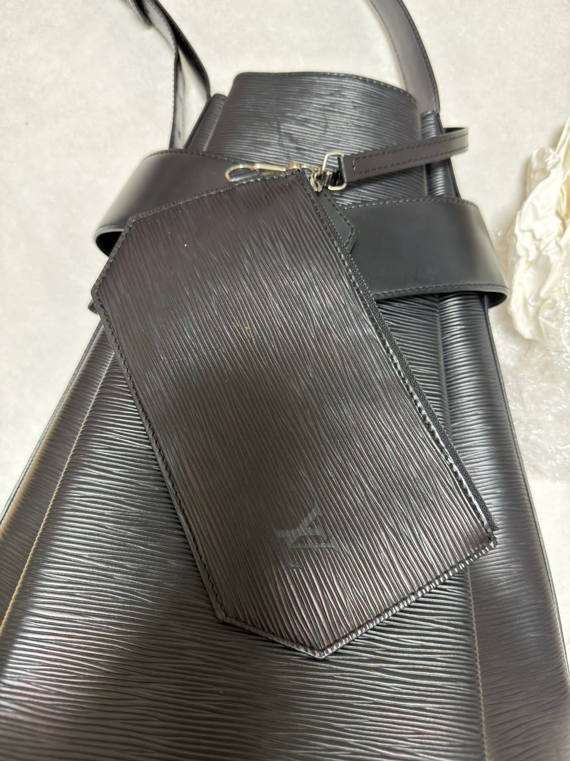 정품 루이비통 삭데폴 상품이미지4