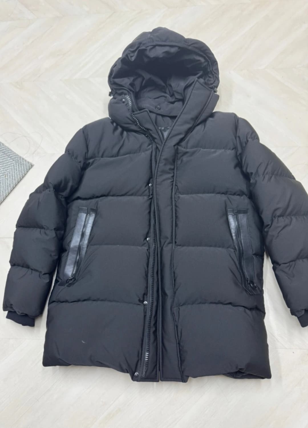 솔리드옴므 패딩 48사이즈 블랙 상품이미지1