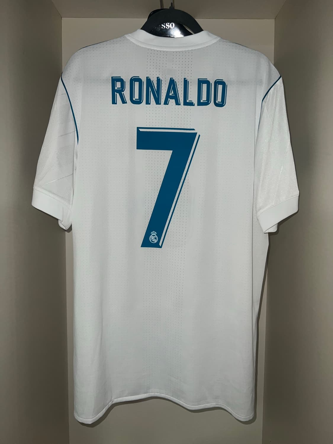 17-18 레알 마드리드 홈 어센틱 반팔 호날두 유니폼 상품이미지2