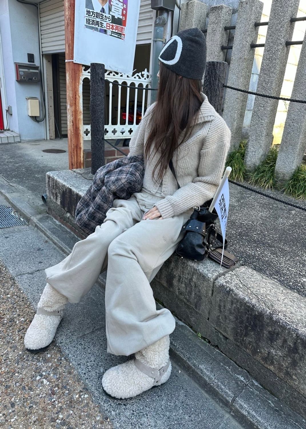 다이닛 백 로고 스웻 팬츠 베이지 (택달린 제품) 상품이미지2